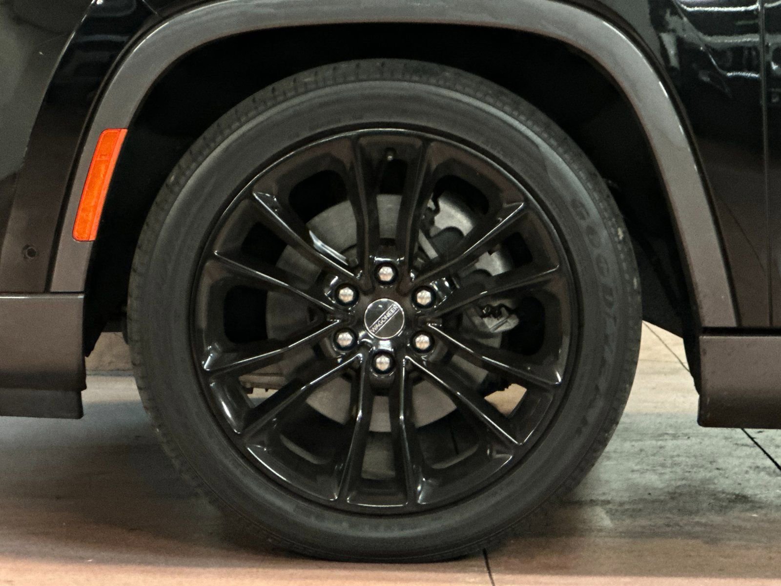 Used 2022 Jeep Wagoneer Series III w/ Premium Group I image 26