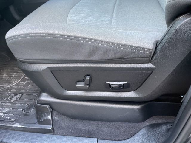 Used 2021 RAM 2500 Big Horn w/ Level 2 Equipment Group image 11