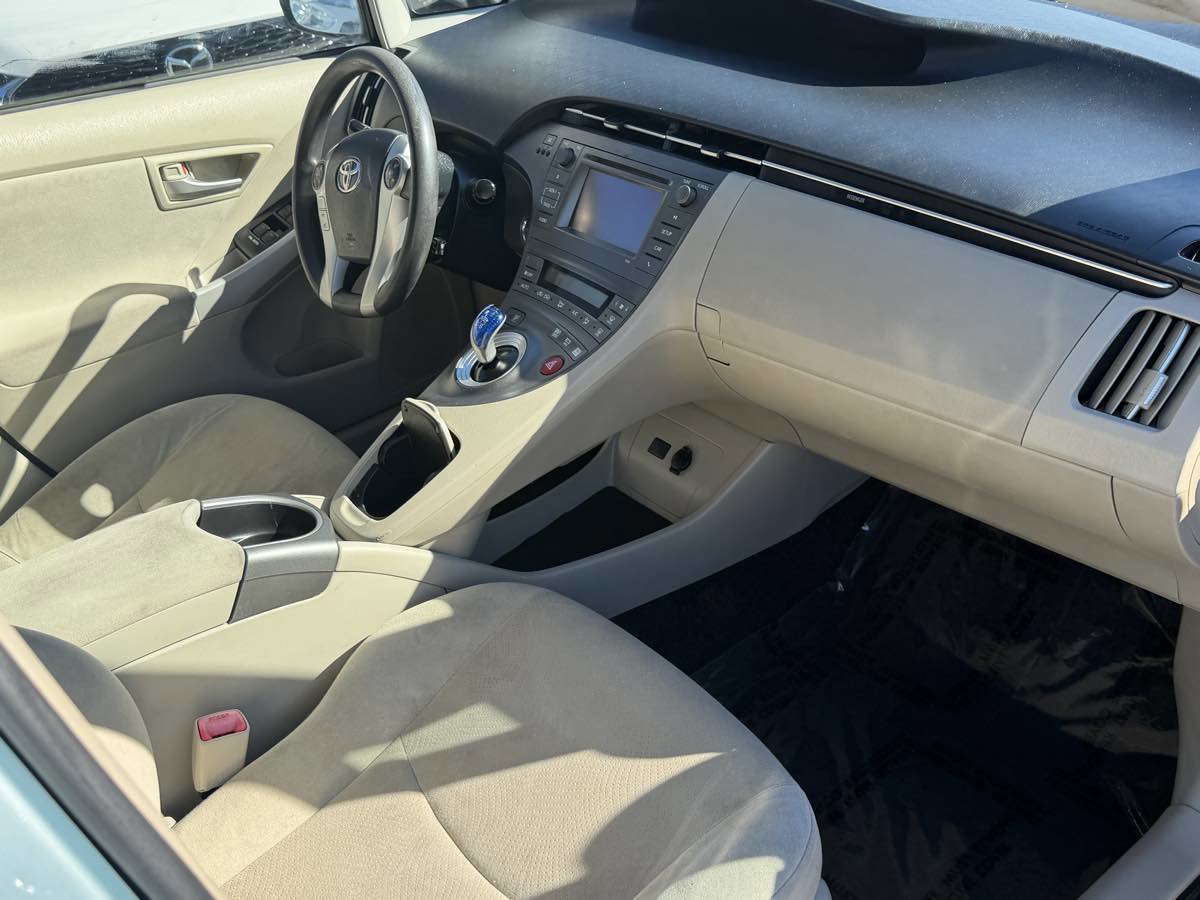 Used 2012 Toyota Prius Two image 8