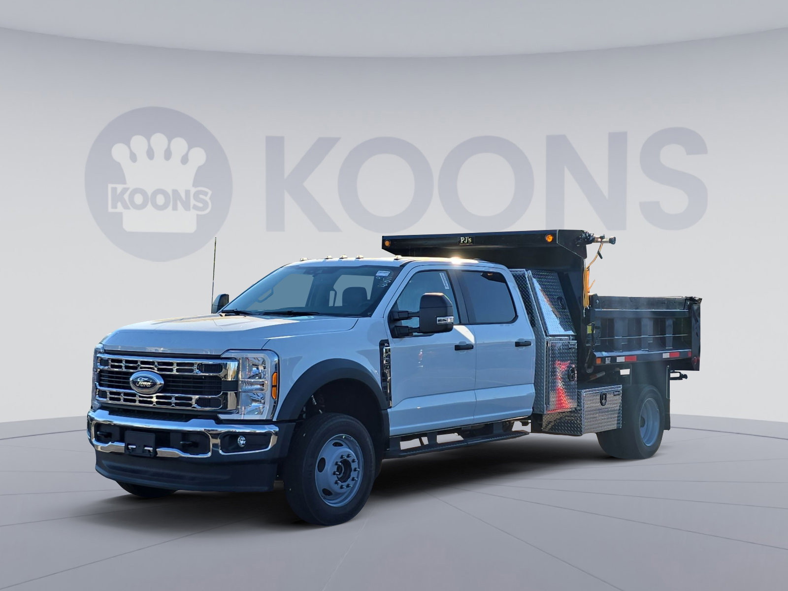 New 2026 Ford F450 XL w/ XL Chrome Package image 1