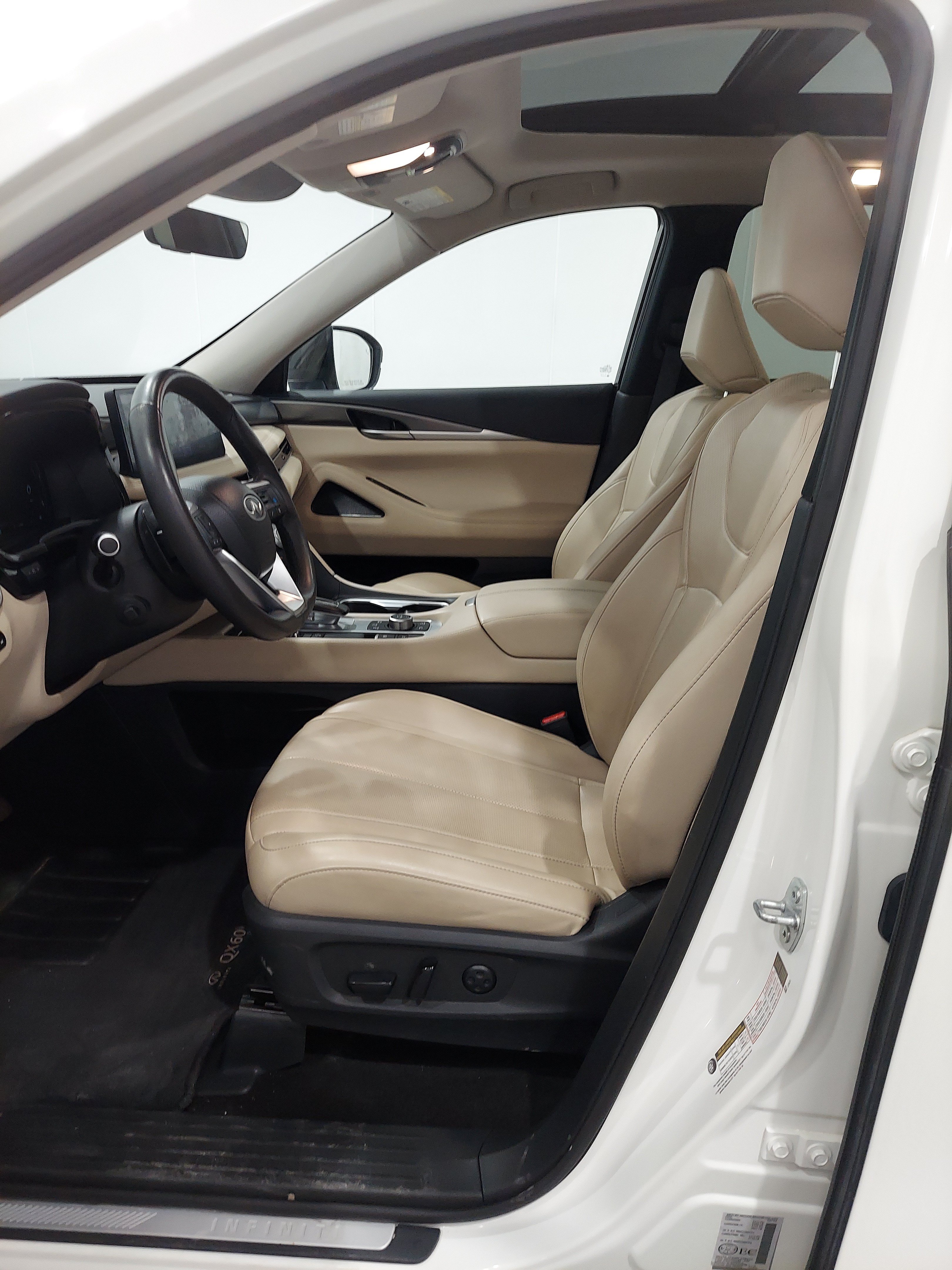 Used 2024 INFINITI QX60 Luxe AWD/4WD image 12