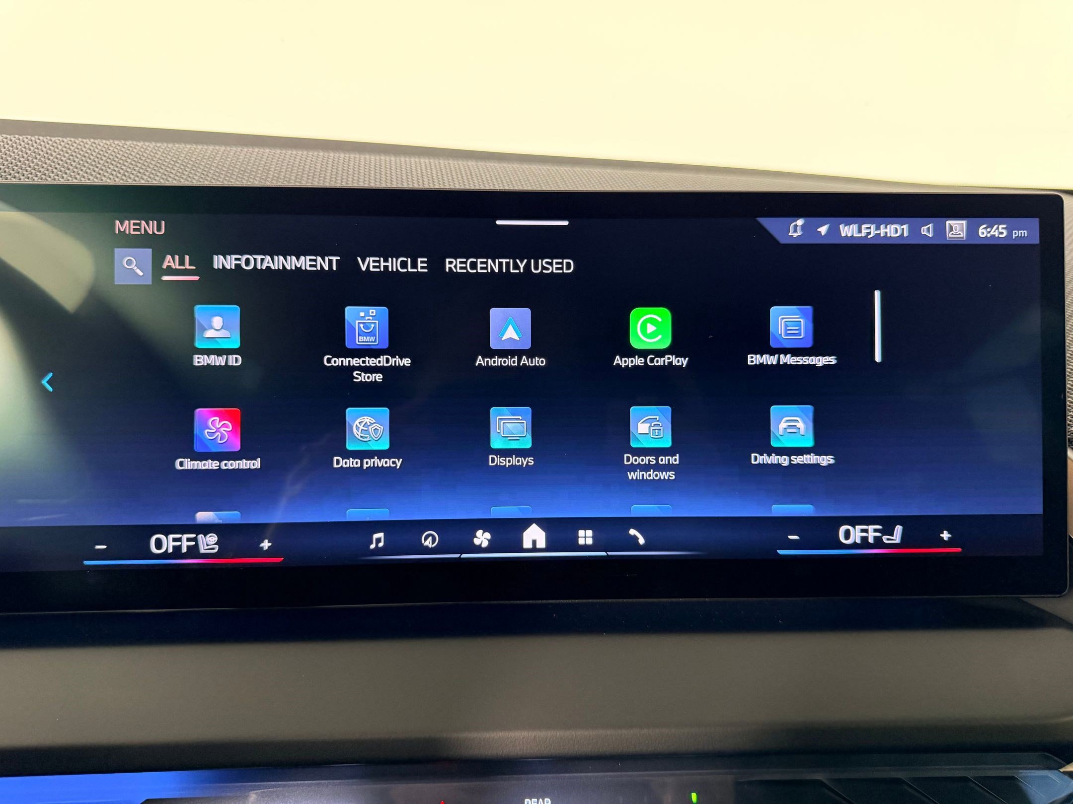 Certified 2025 BMW X3 xDrive30i w/ Premium Package image 22