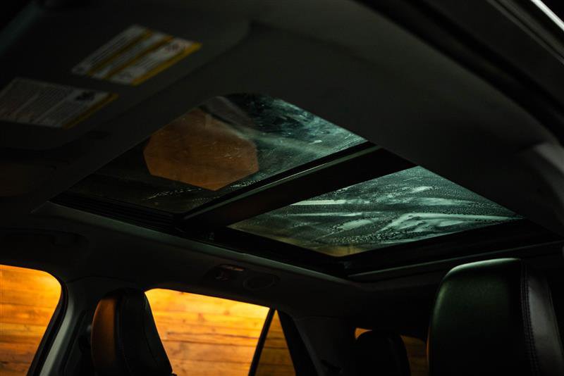 Used 2022 Ford Explorer XLT w/ Equipment Group 202A image 24