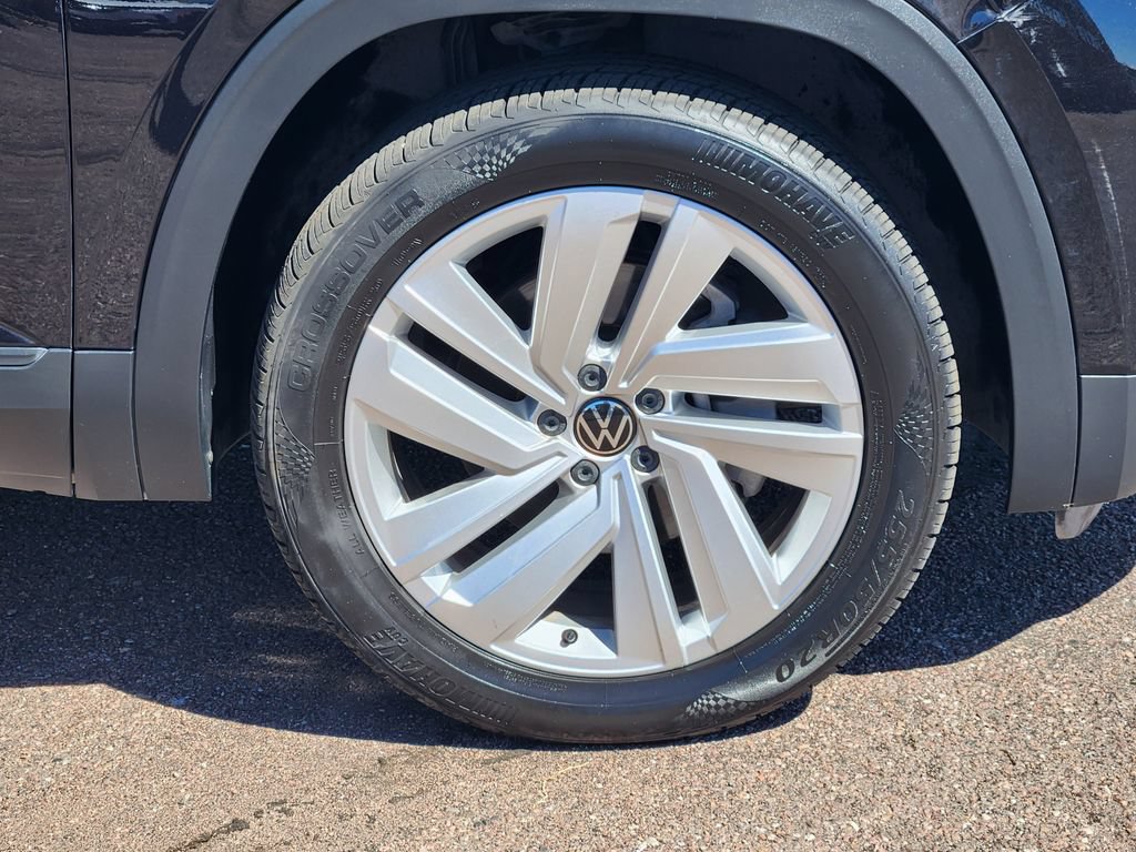 Used 2023 Volkswagen Atlas Cross Sport SE FWD image 30