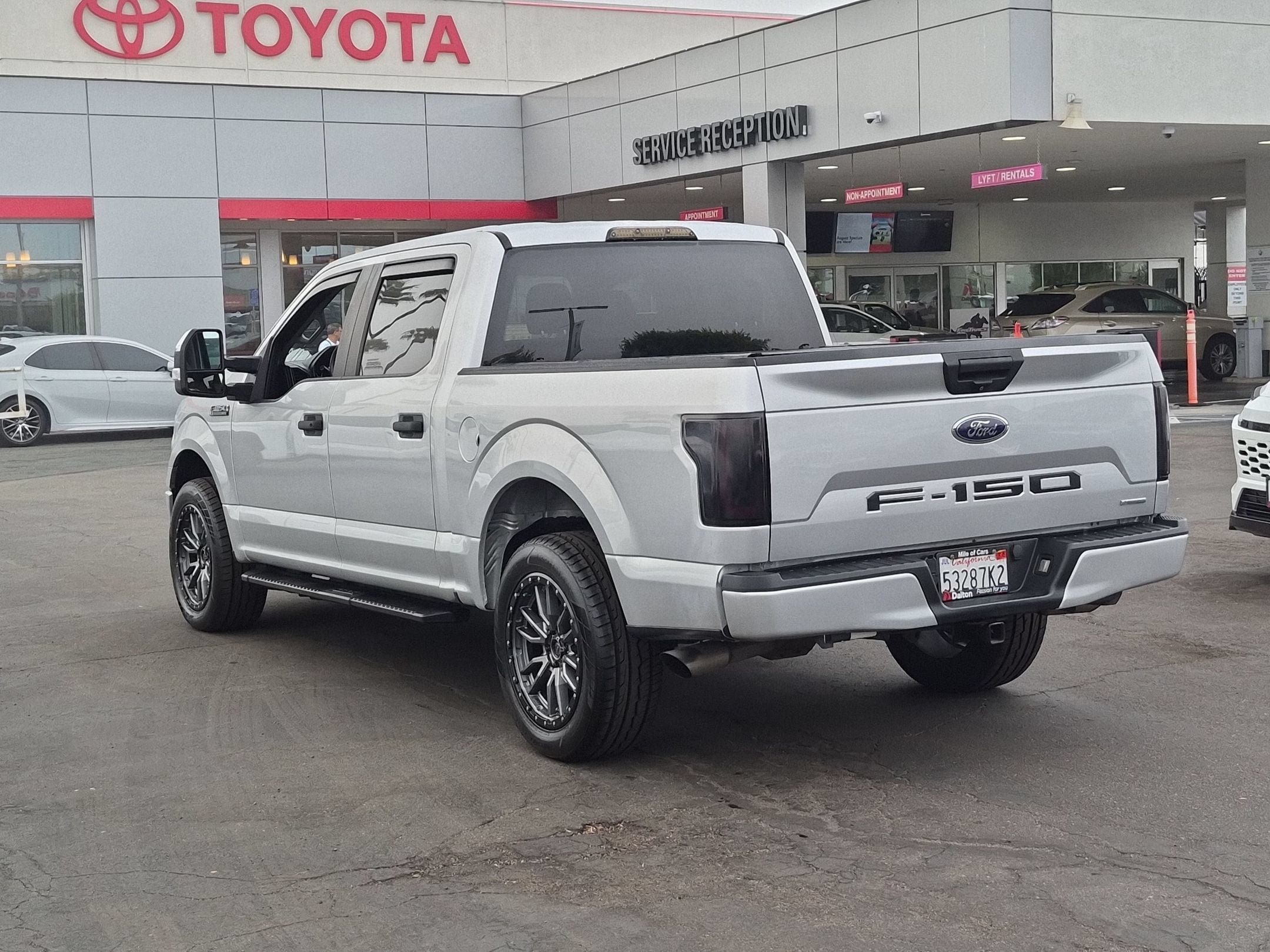 Used 2018 Ford F150 XL w/ Equipment Group 101A Mid AWD/4WD image 6