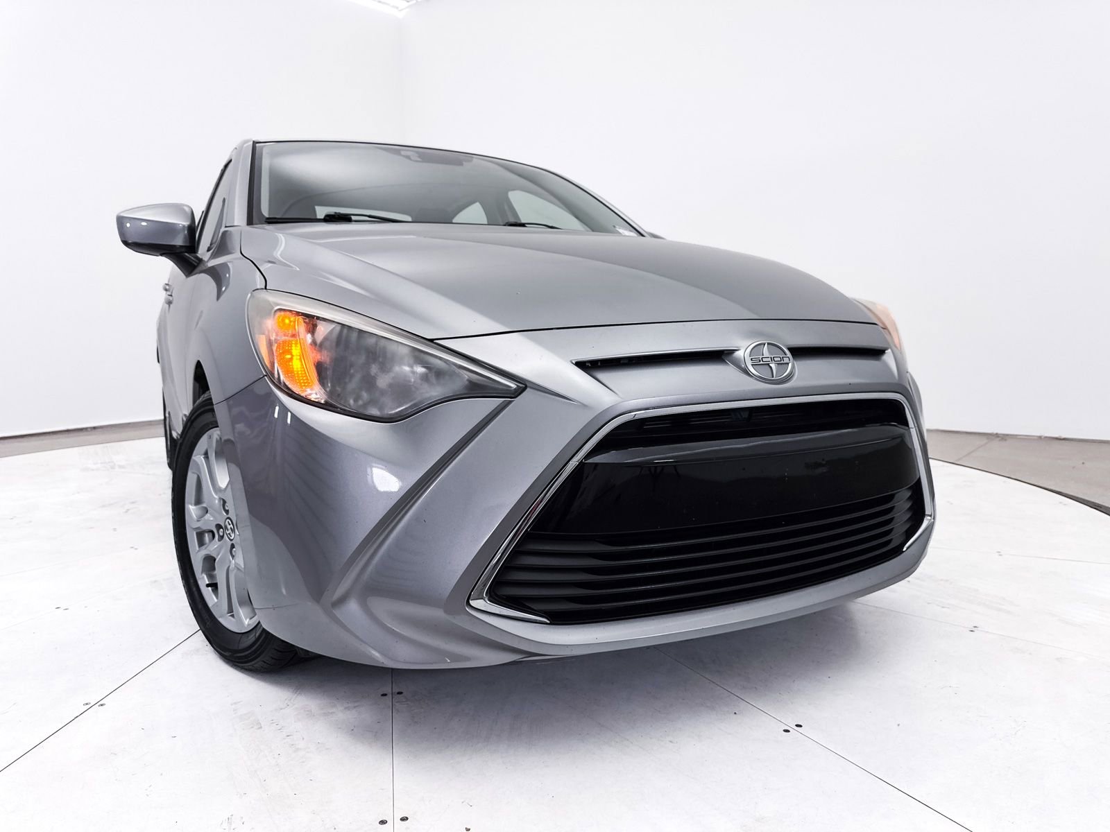 Used 2016 Scion iA image 6