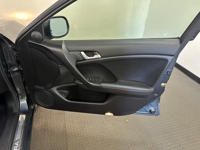 Used 2011 Acura TSX Sedan image 35