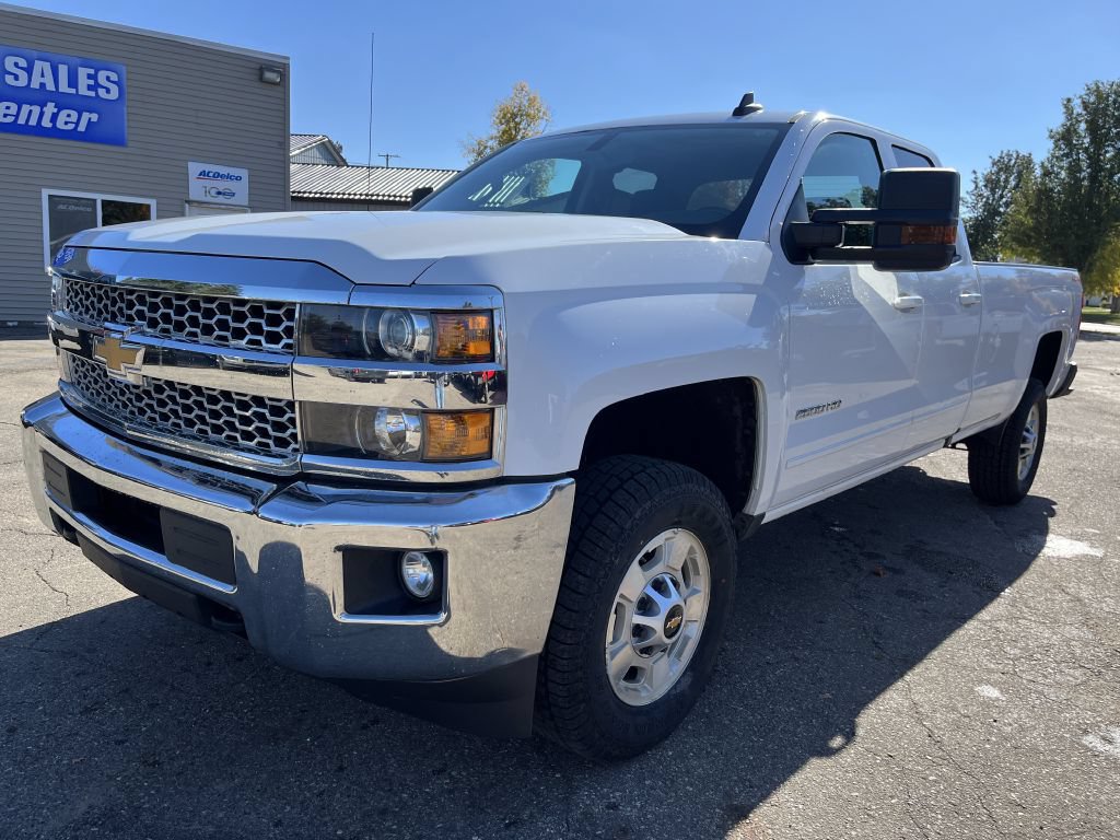 Used 2019 Chevrolet Silverado 2500 LT w/ All Star Edition AWD/4WD image 2