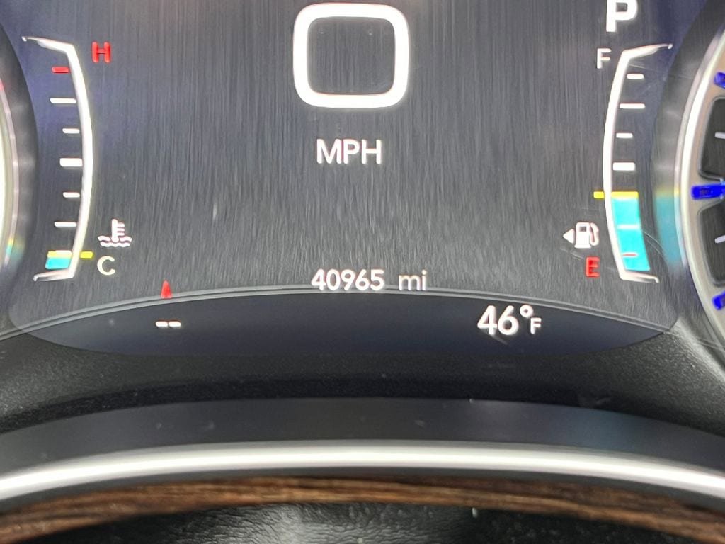 Used 2022 Chrysler Pacifica Pinnacle AWD/4WD image 10