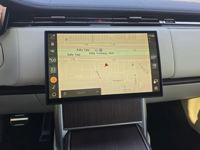 Used 2026 Land Rover Range Rover Long Wheelbase SE AWD/4WD image 12