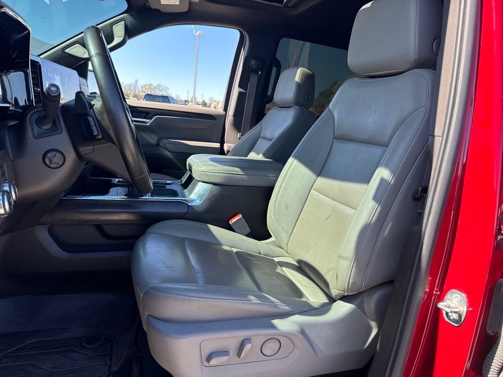 Used 2024 GMC Sierra 1500 SLT w/ SLT Premium Plus Package AWD/4WD image 17