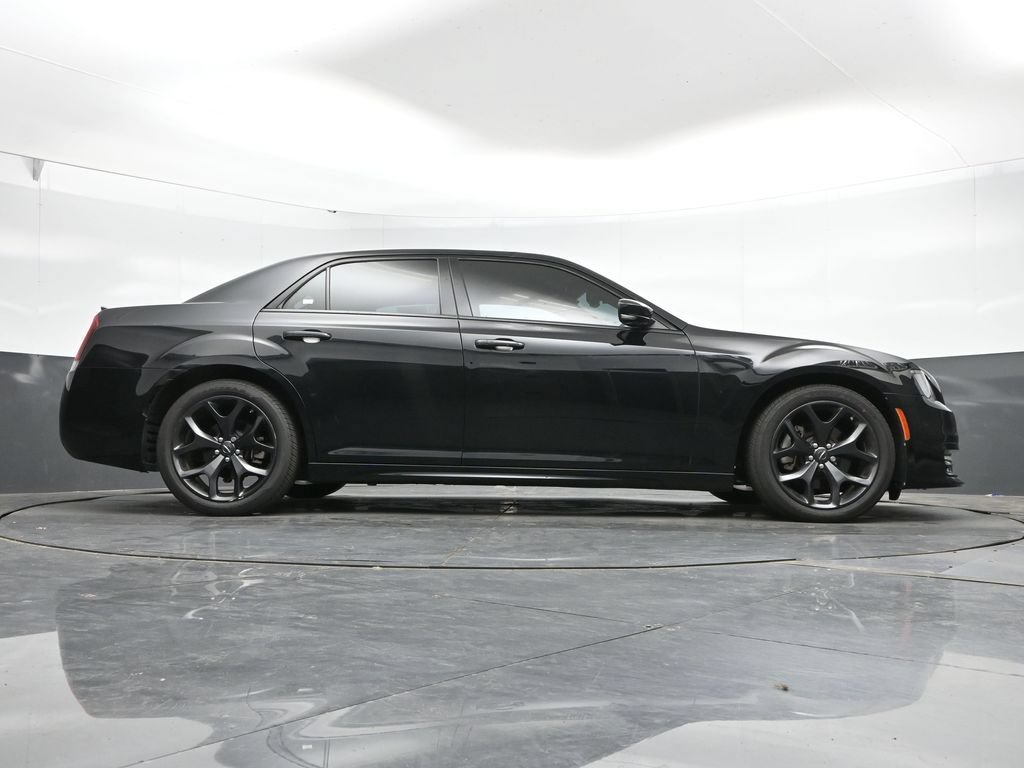 Used 2022 Chrysler 300 S RWD image 41