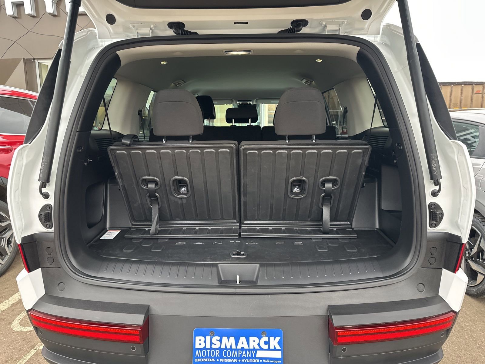 Used 2025 Hyundai Santa Fe SE image 24