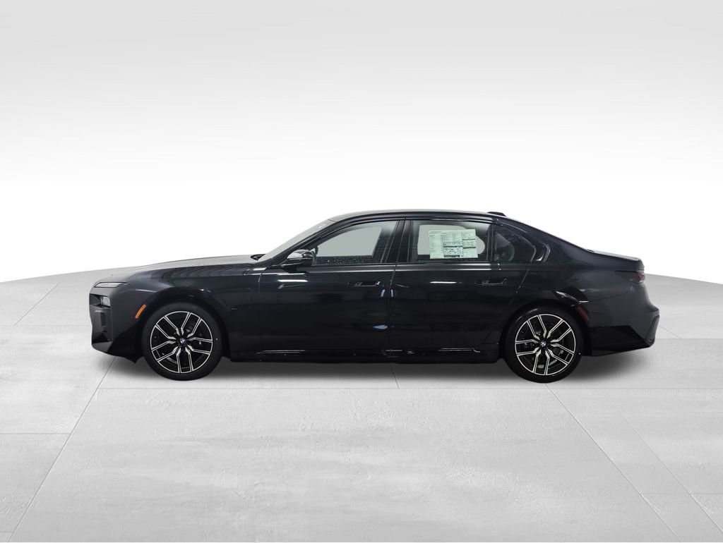 Used 2026 BMW 750e xDrive 750e xDrive w/ Executive Package image 2