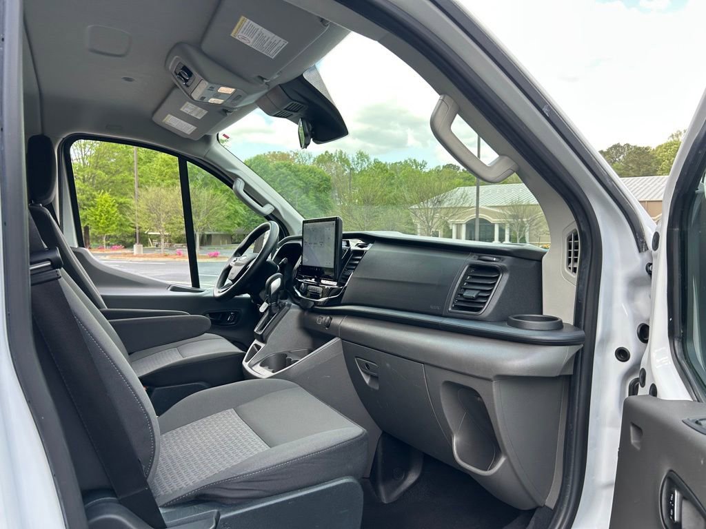 Used 2023 Ford Transit 350 XLT image 32