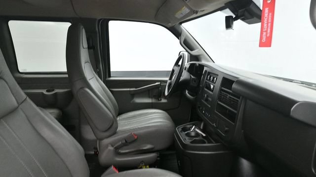 Used 2024 Chevrolet Express 3500 LS RWD image 17
