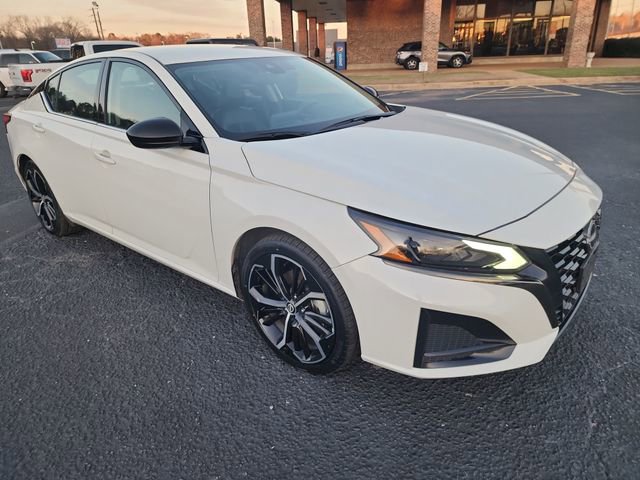 Used 2024 Nissan Altima 2.5 SR image 7