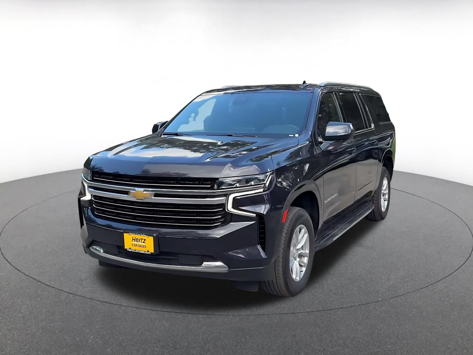 Used 2024 Chevrolet Suburban LT RWD image 6
