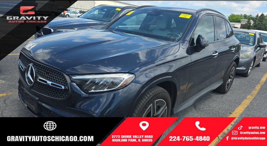 Used 2023 Mercedes-Benz GLC 300 4MATIC w/ AMG Line image 1