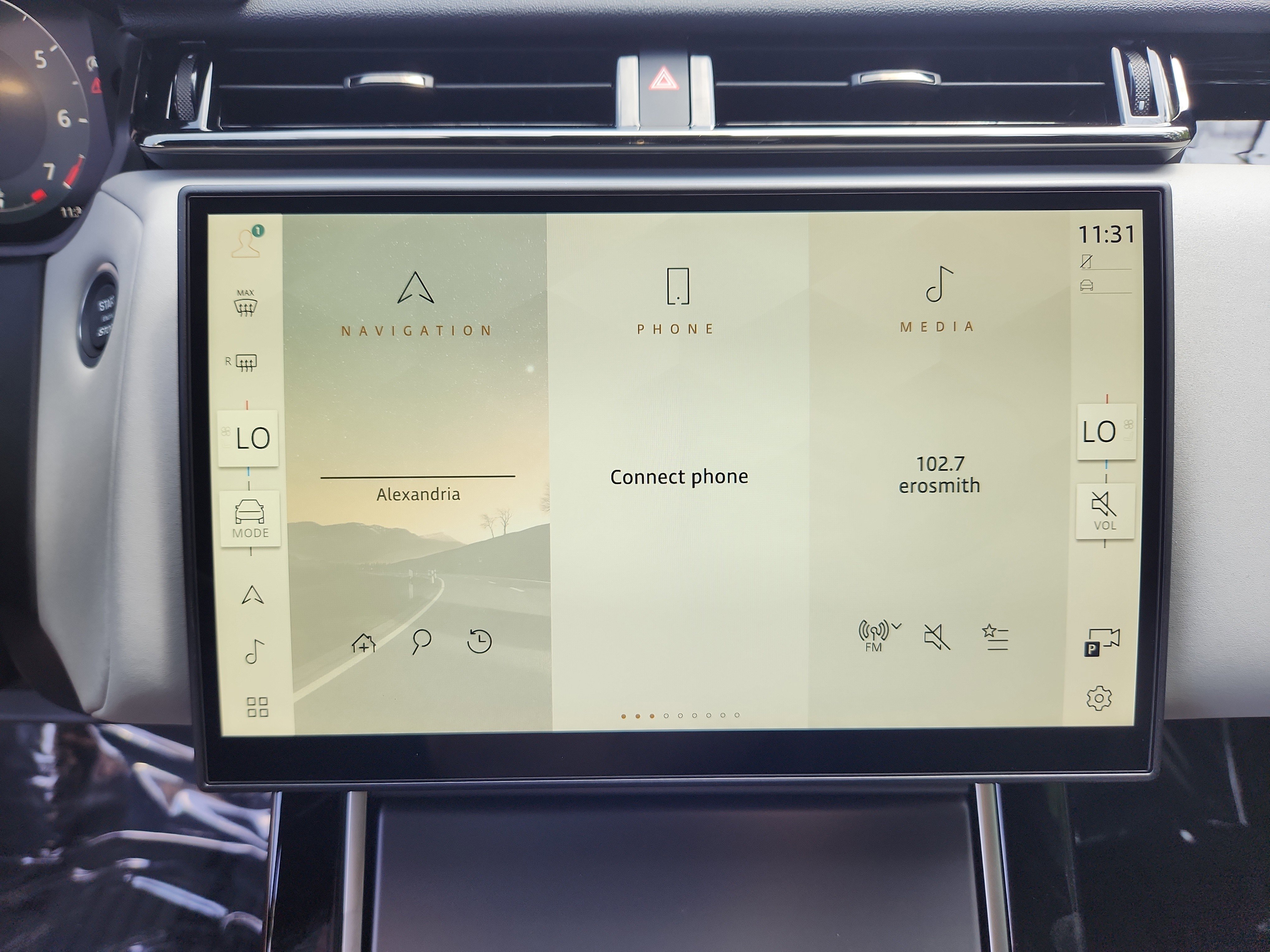 Used 2026 Land Rover Range Rover Velar S image 17