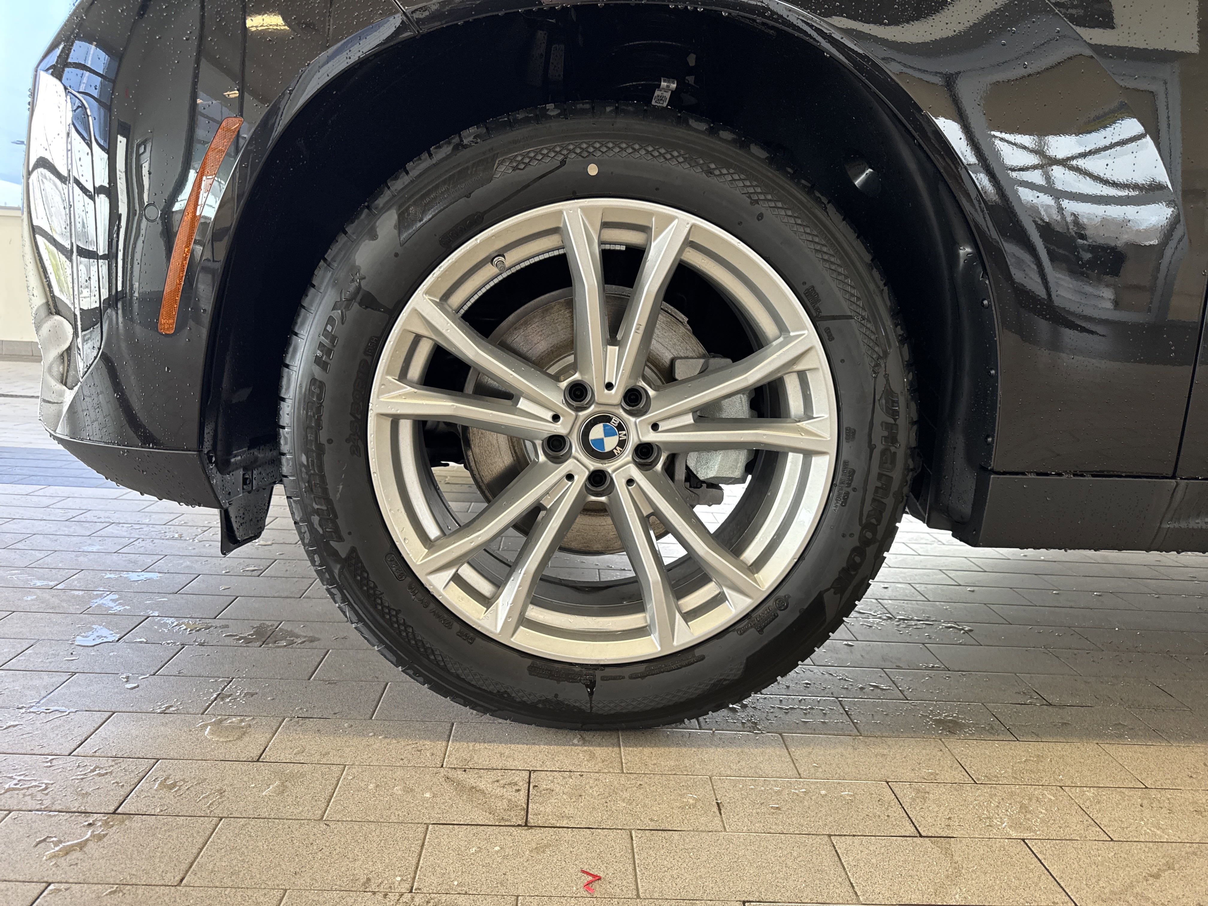 Used 2025 BMW X3 xDrive30i w/ Convenience Package image 12