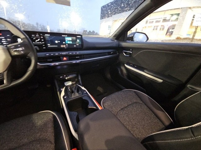 New 2025 Kia K4 GT-Line image 24