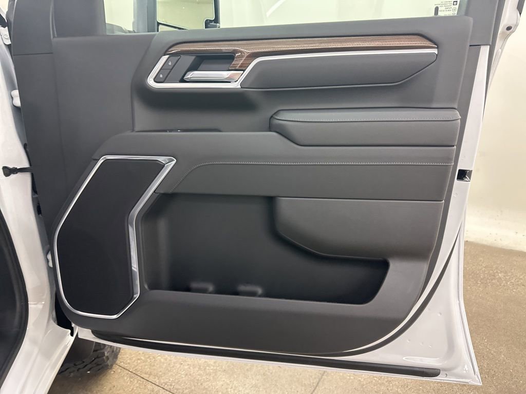 New 2026 Chevrolet Silverado 2500 LT w/ Trail Boss Package image 17