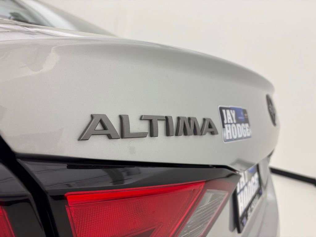 Used 2025 Nissan Altima 2.5 SV FWD image 20