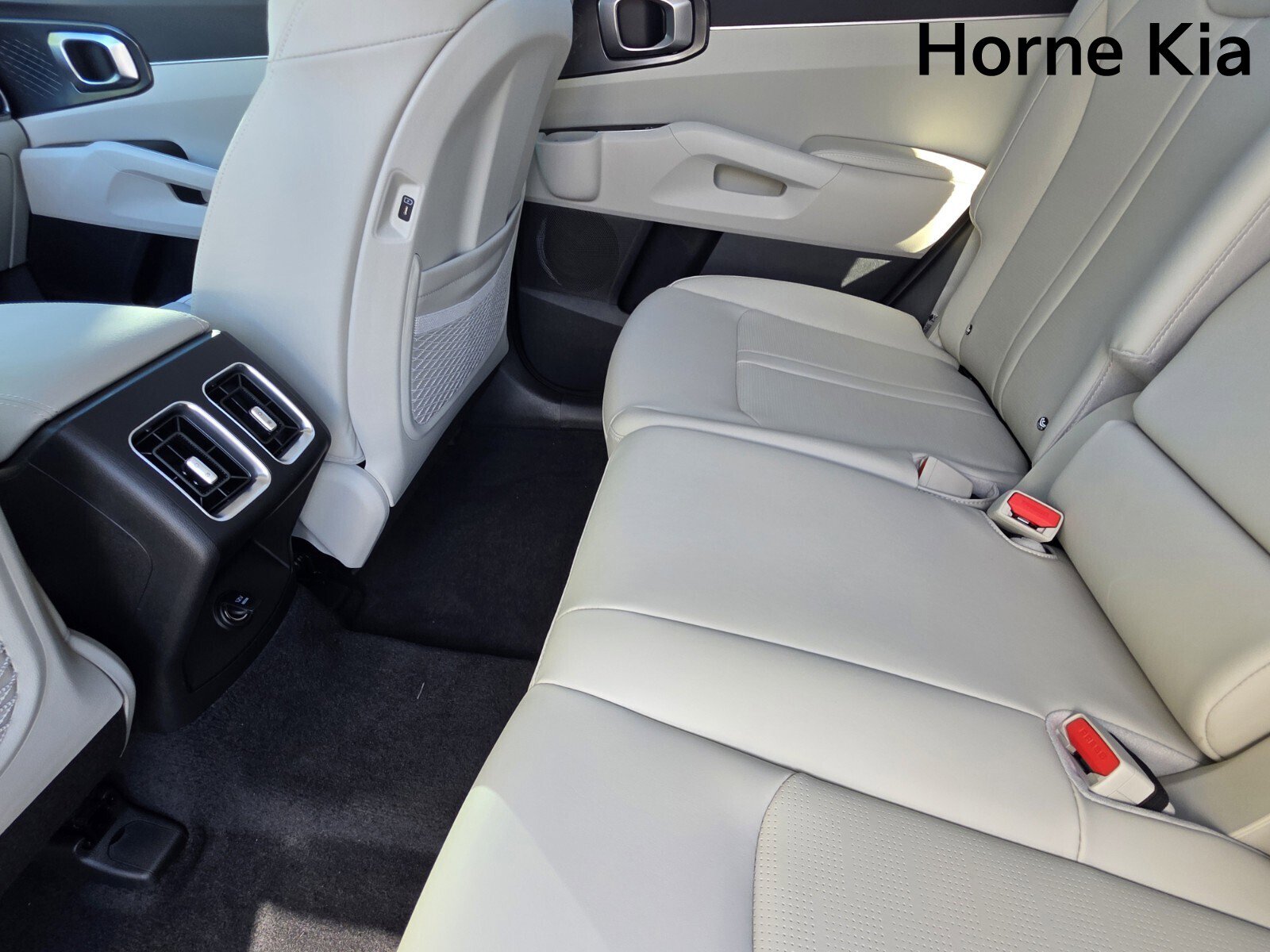 New 2025 Kia Sorento S image 20