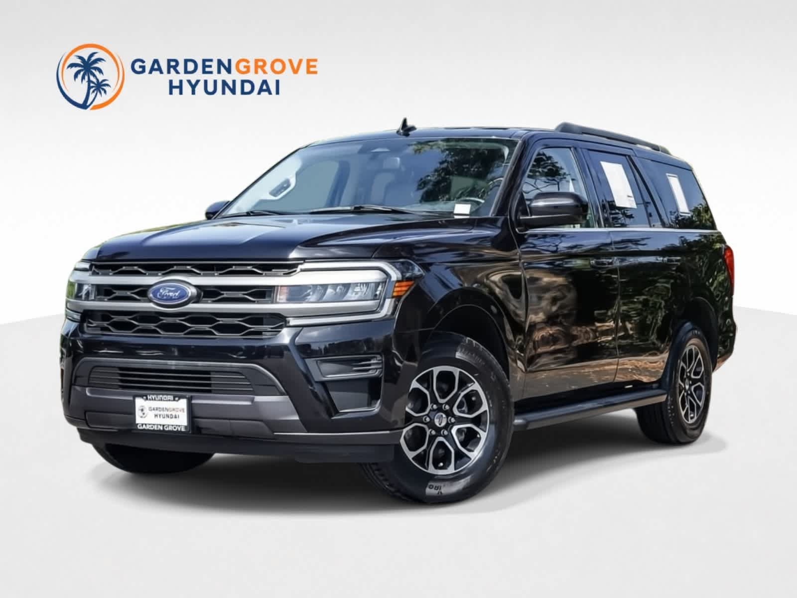 Used 2024 Ford Expedition XLT