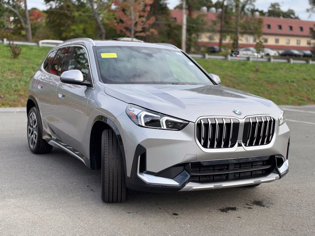 New 2026 BMW X1 xDrive28i w/ Technology Package AWD/4WD image 9