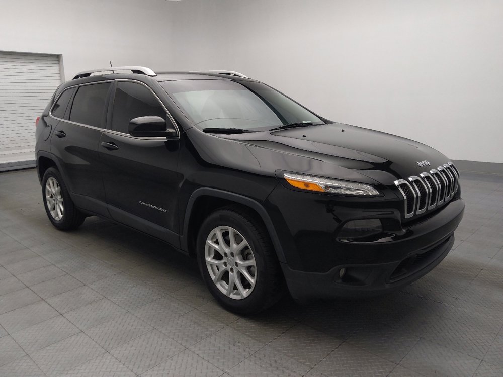 Used 2018 Jeep Cherokee Latitude image 11