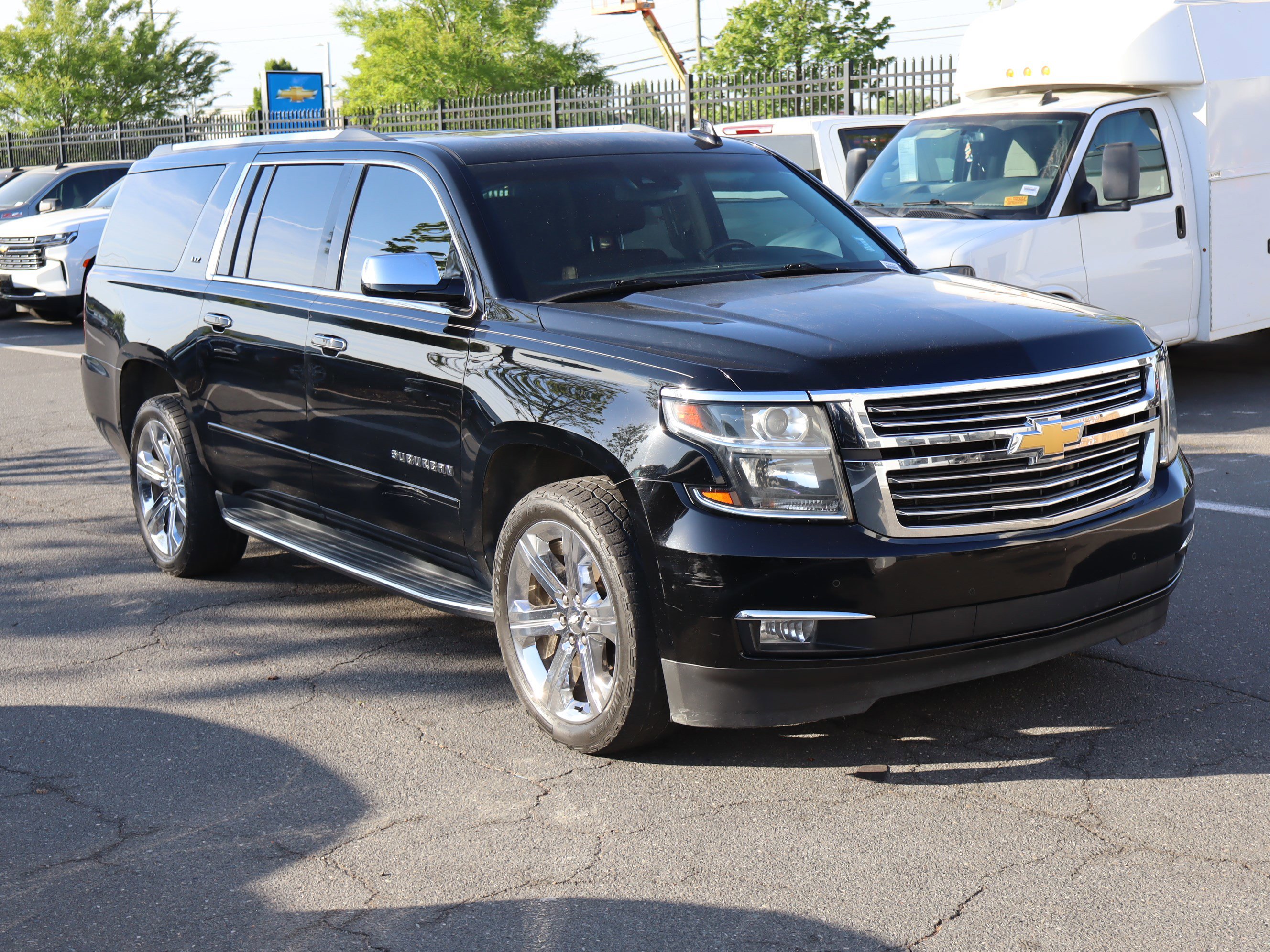 Used 2016 Chevrolet Suburban LTZ RWD image 13
