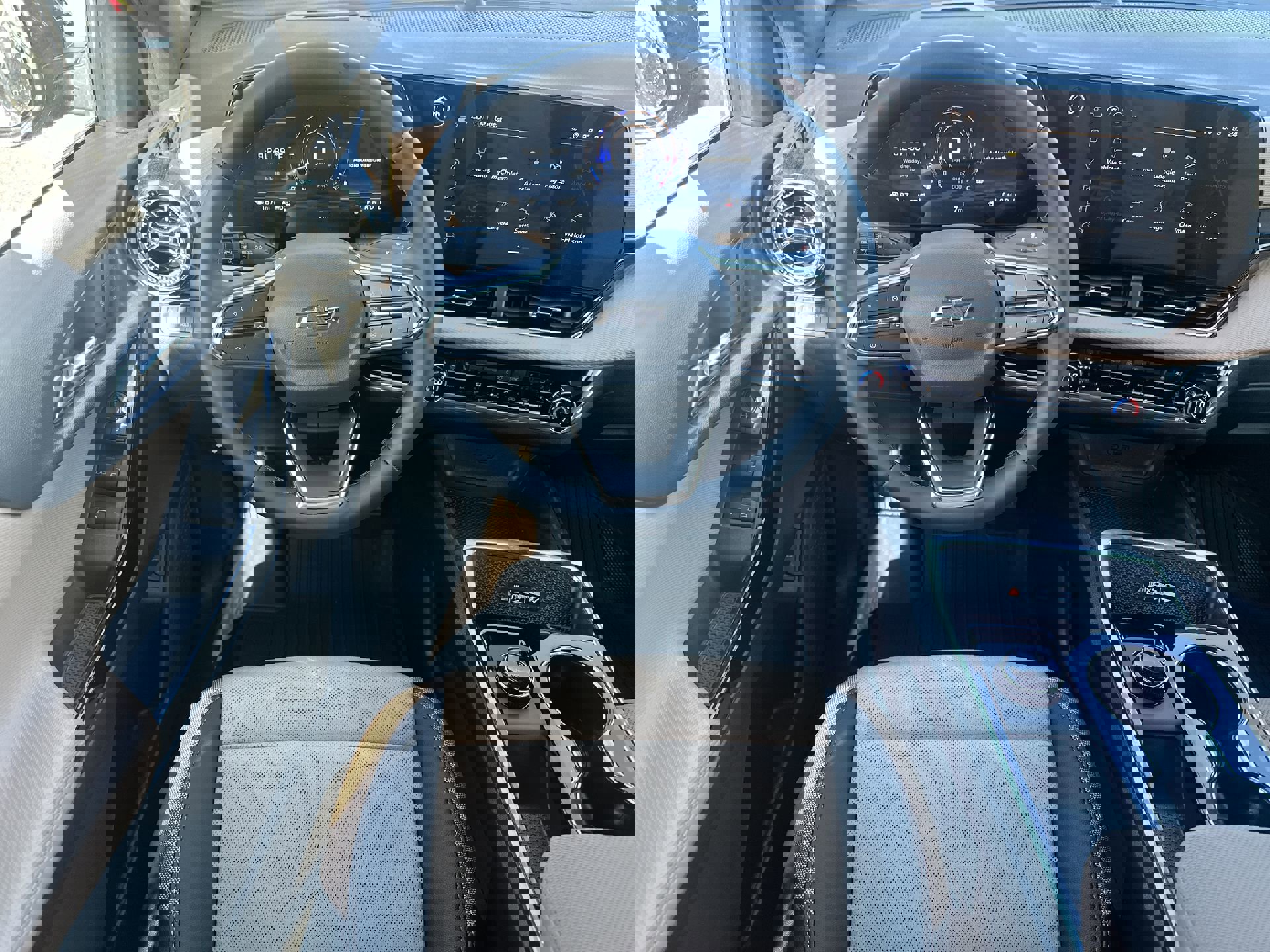 New 2026 Chevrolet Equinox ACTIV w/ Convenience Package III image 13