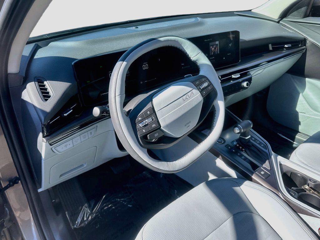 New 2027 Kia Niro FWD image 9