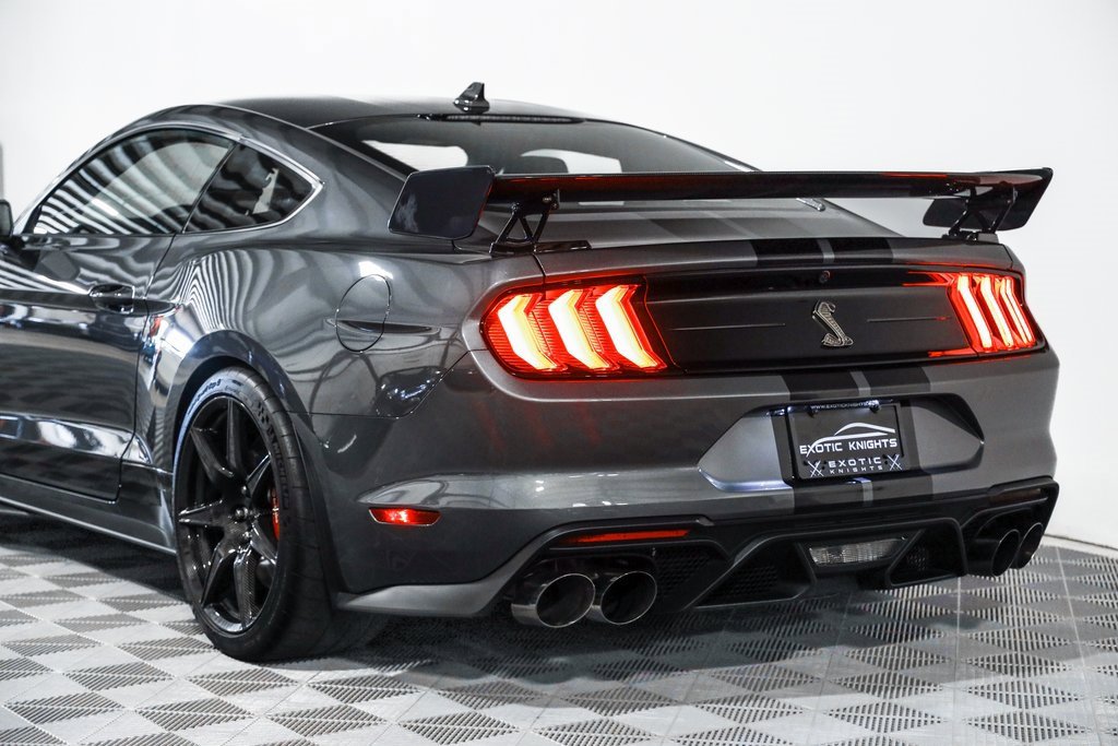 Used 2022 Ford Mustang Shelby GT500 w/ Carbon Fiber Track Pack image 21