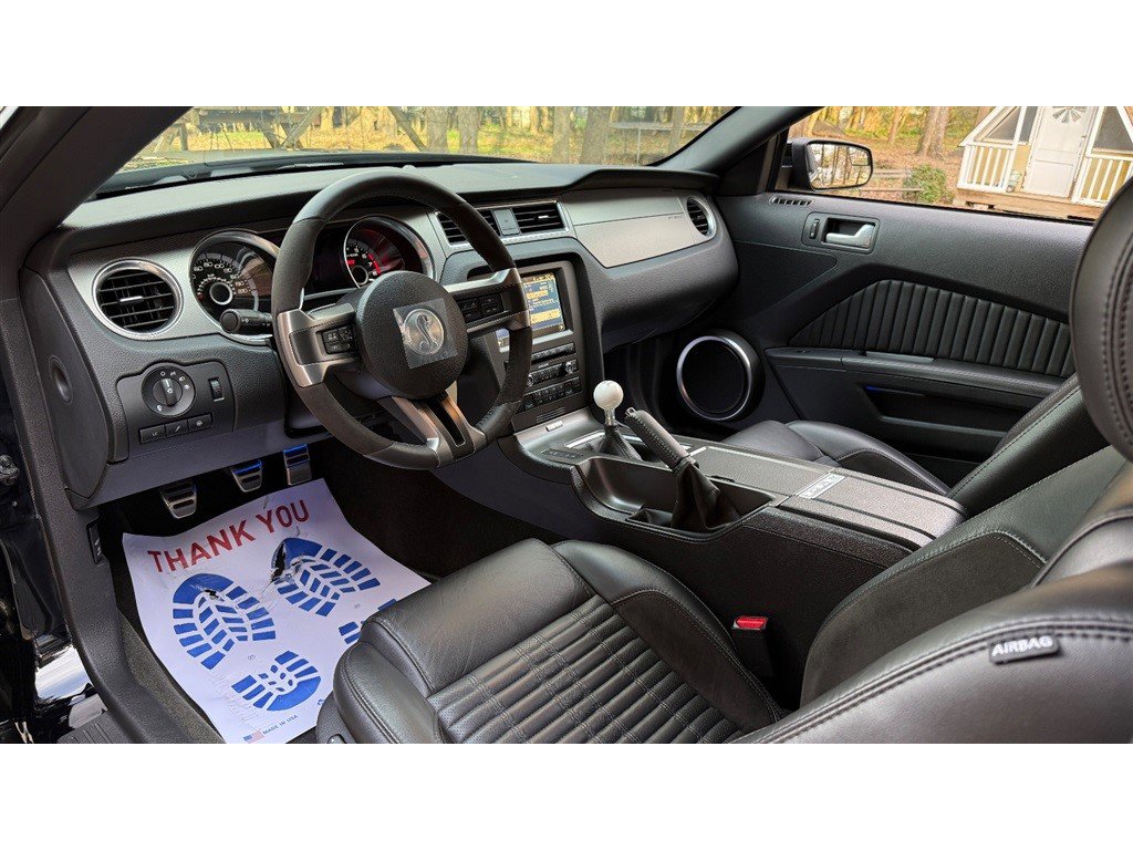 Used 2013 Ford Mustang Shelby GT500 RWD image 50