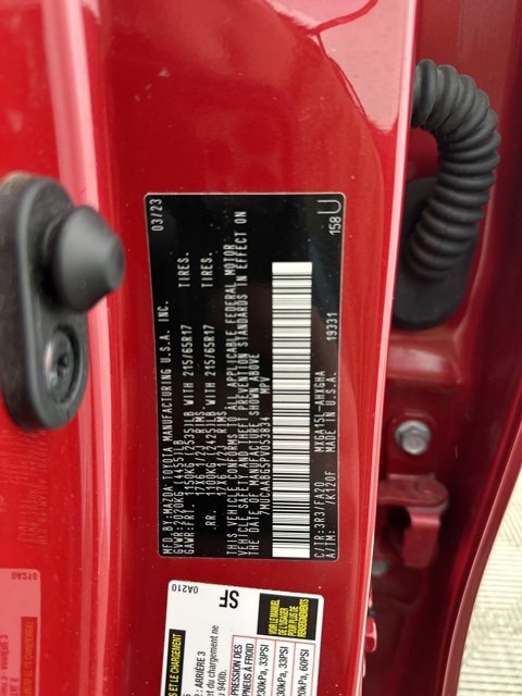 Certified 2023 Toyota Corolla Cross LE image 30