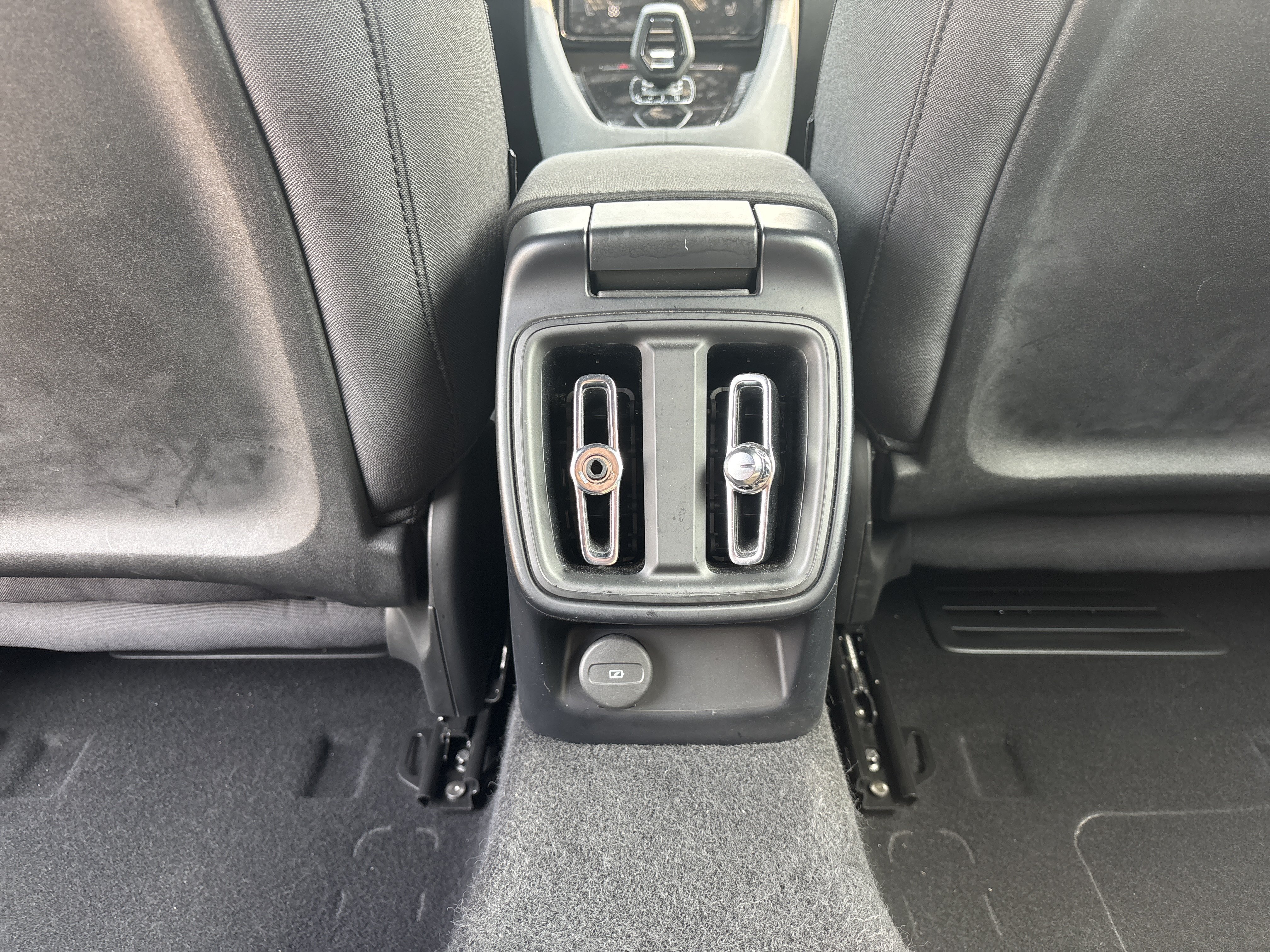 Used 2024 Polestar Polestar 2 AWD/4WD image 18