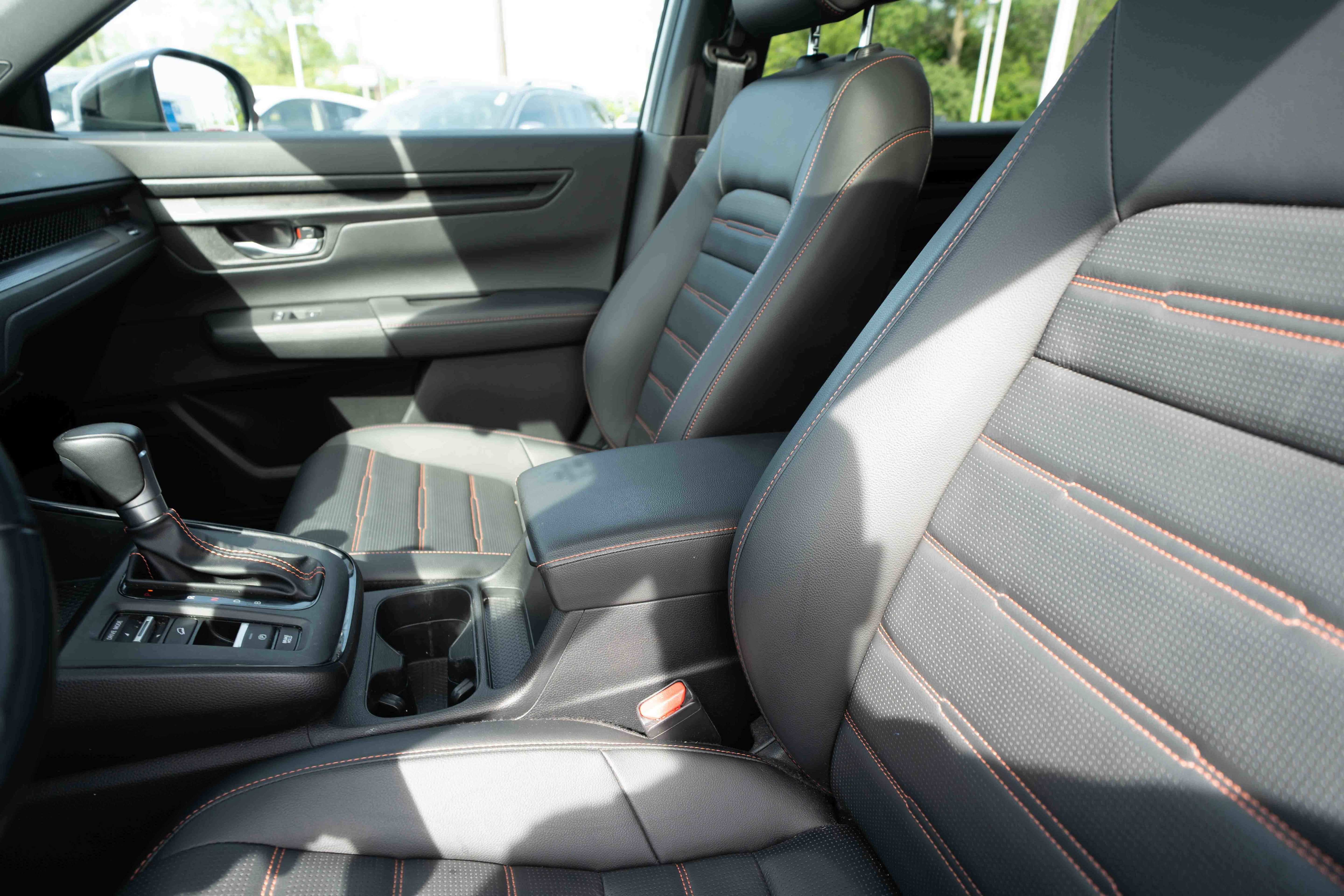 Used 2025 Honda CR-V Sport-L image 10
