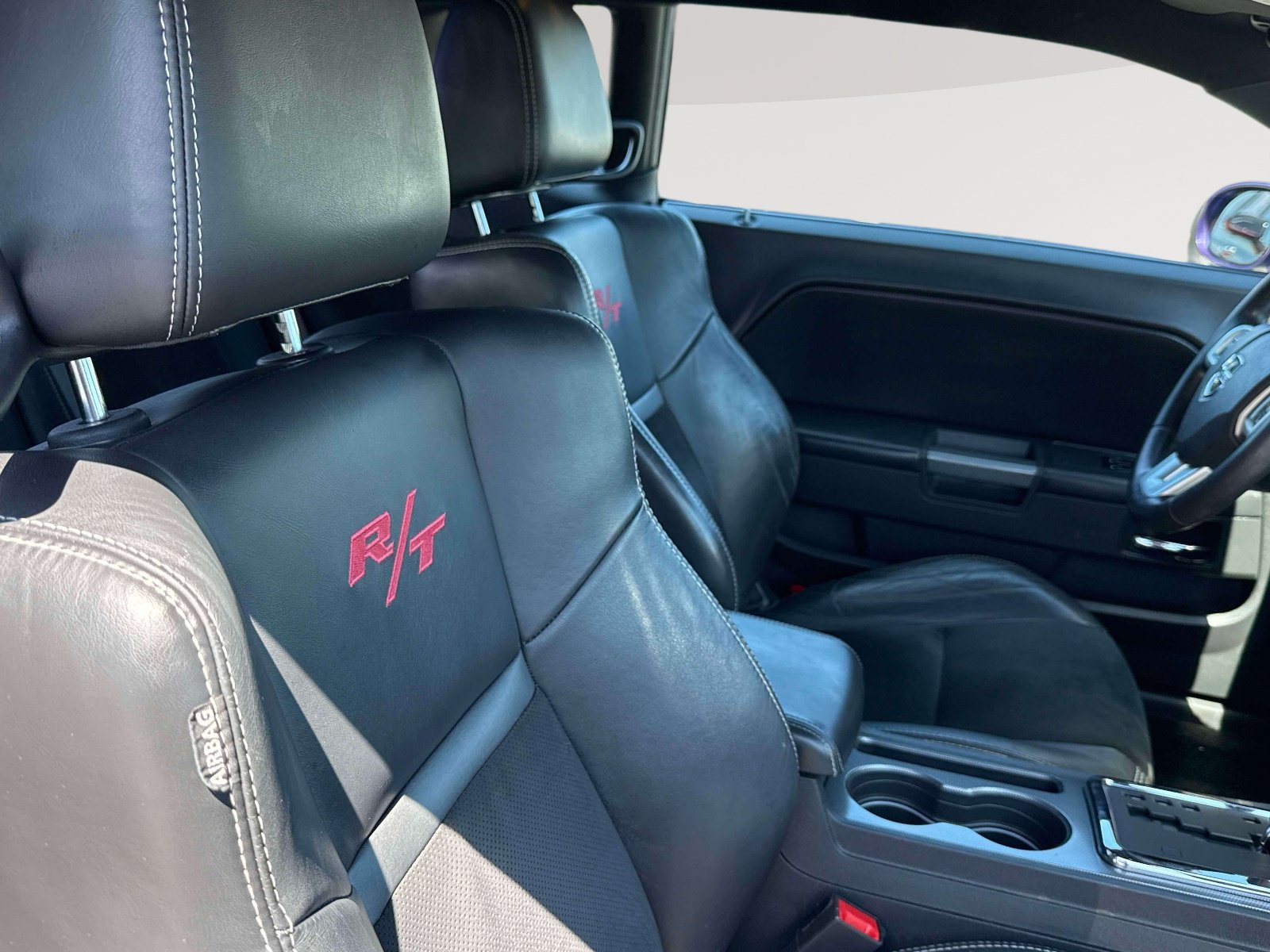 Used 2014 Dodge Challenger R/T RWD image 23