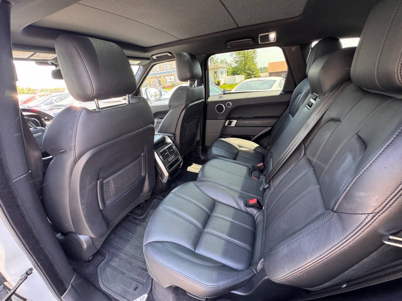 Used 2016 Land Rover Range Rover Sport SE AWD/4WD image 15