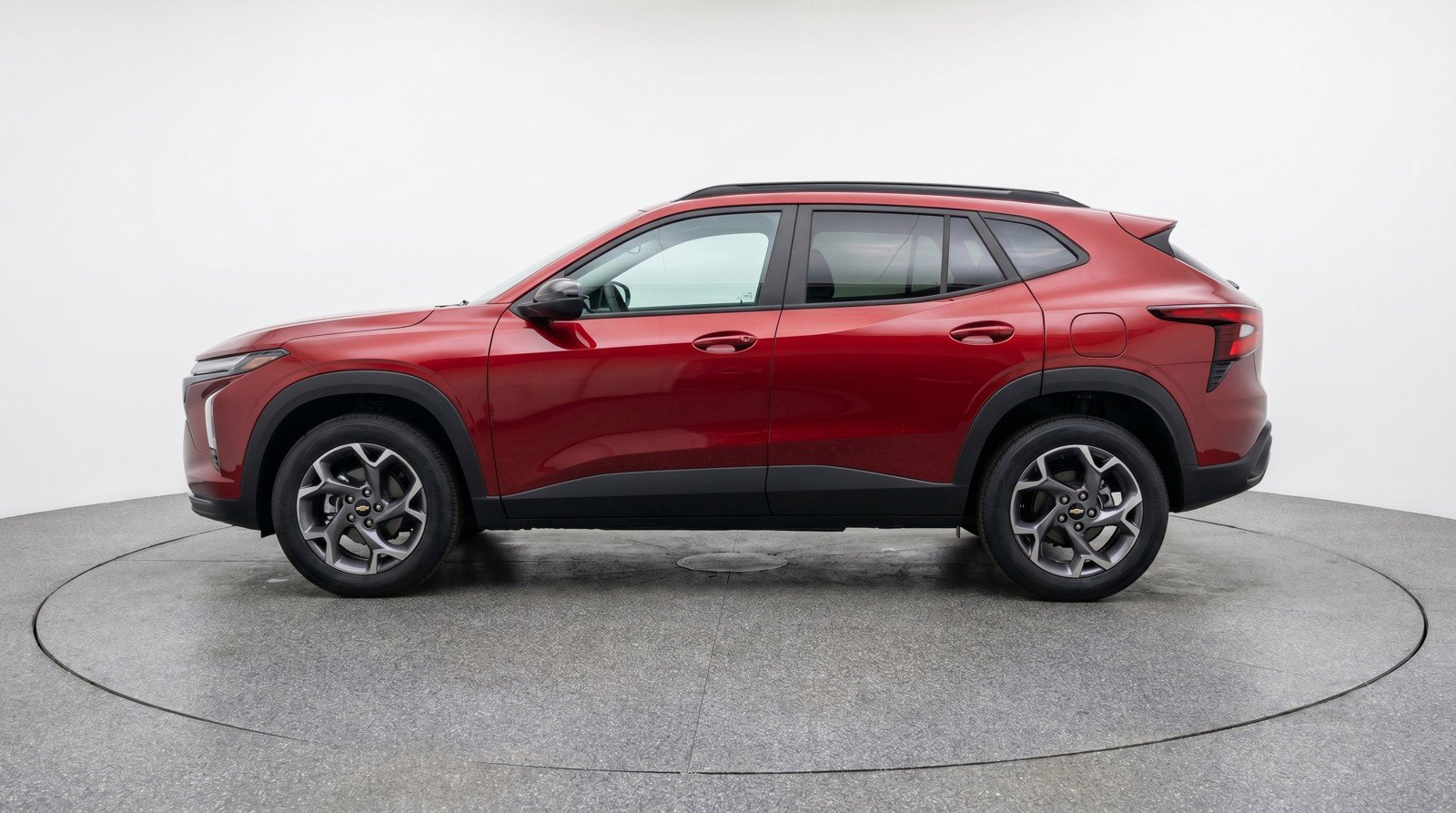Used 2025 Chevrolet Trax LT FWD image 5