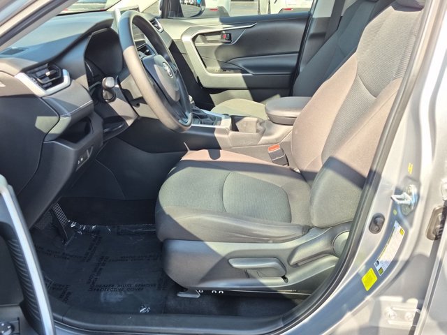 Certified 2023 Toyota RAV4 LE AWD/4WD image 9
