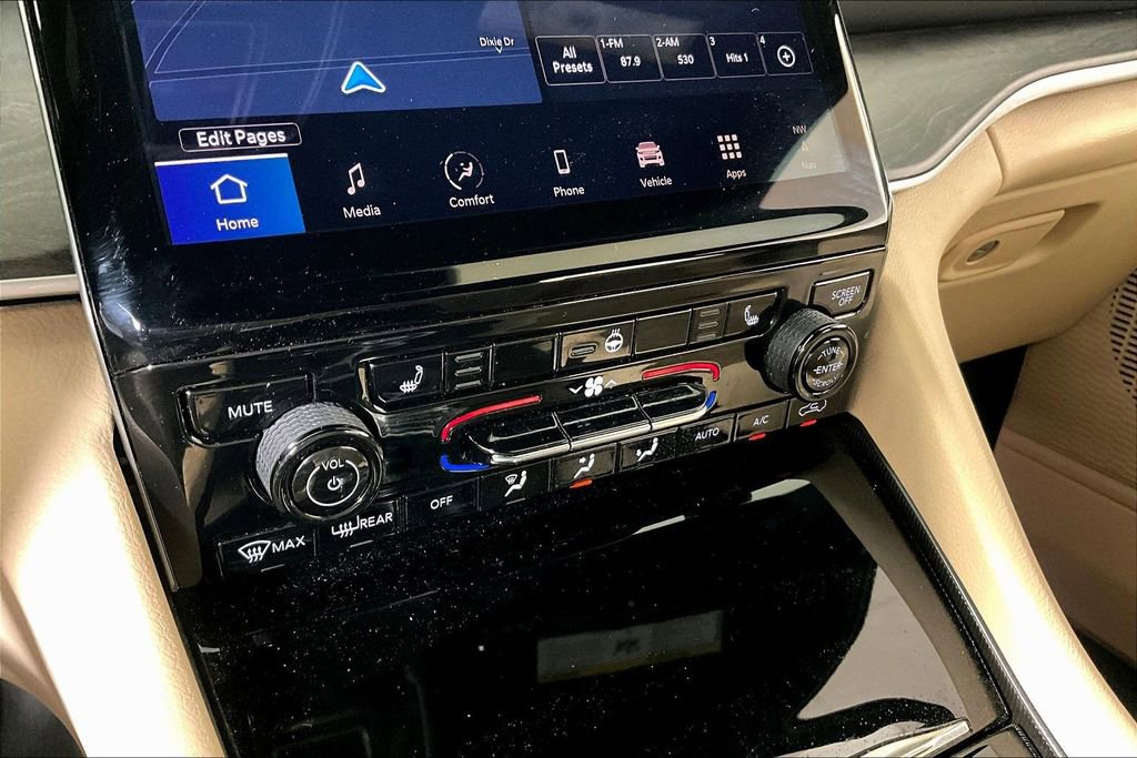 Used 2024 Jeep Grand Cherokee Limited image 33