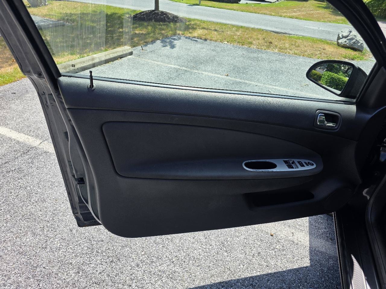 Used 2010 Chevrolet Cobalt LT FWD image 11