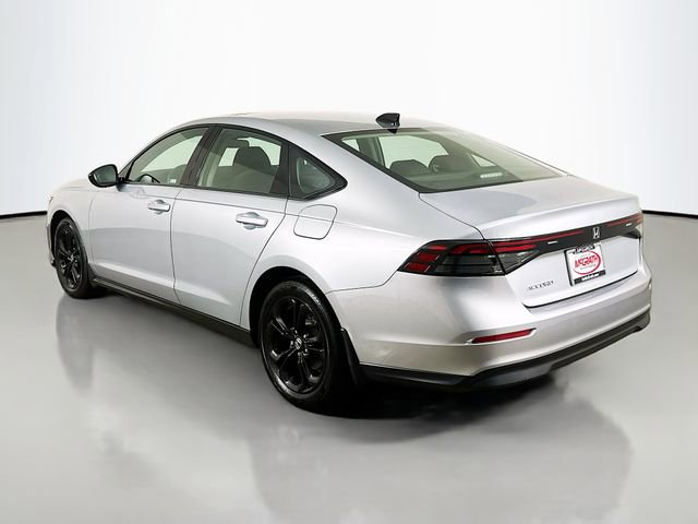 Certified 2025 Honda Accord SE image 17