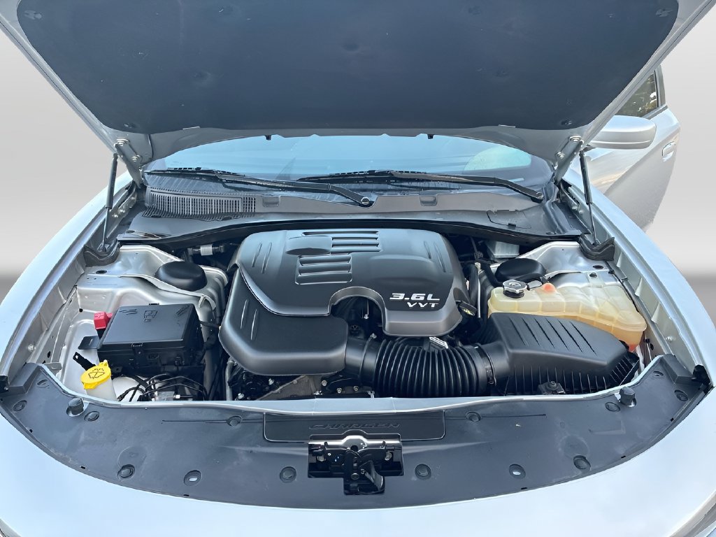 Used 2022 Dodge Charger SXT RWD image 27