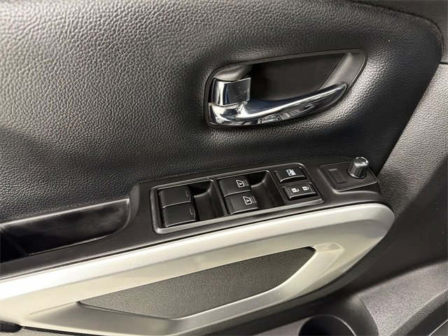 Used 2017 Nissan Titan PRO-4X image 21