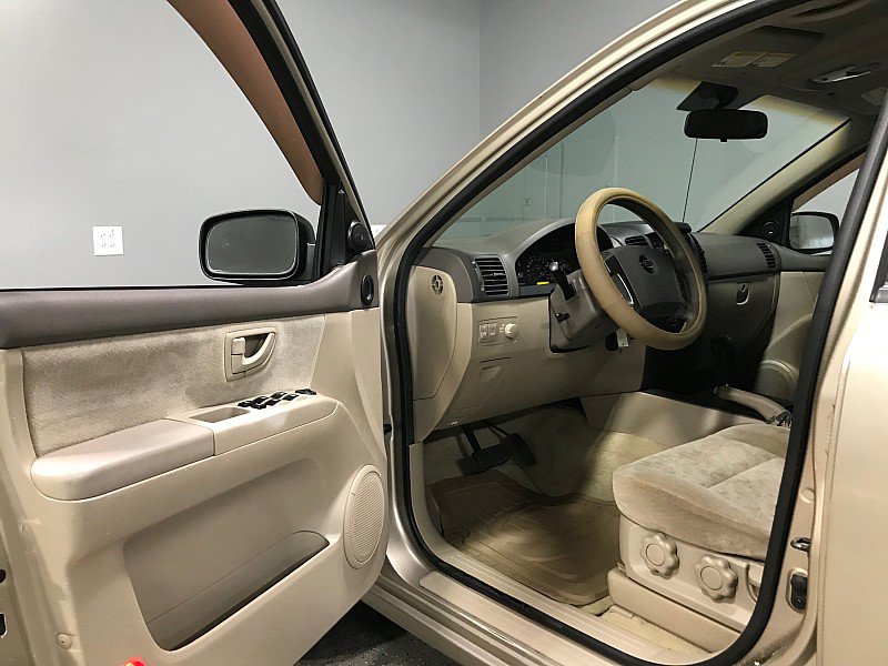 Used 2006 Kia Sorento 2WD image 9